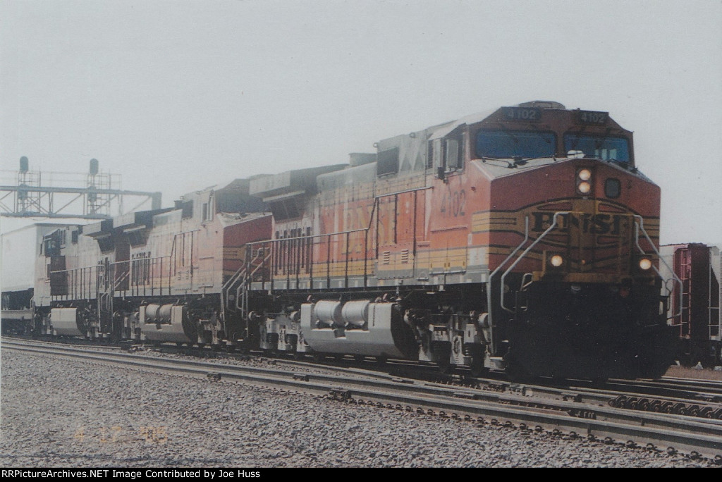 BNSF 4102 West